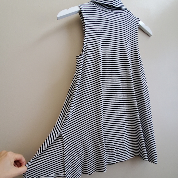 Puella tutle neck sleeveless knitted top, stripes, medium size - Picture 4 of 7